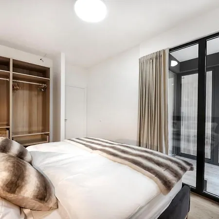 公寓 Elegant 1-bedroom Hradeckega